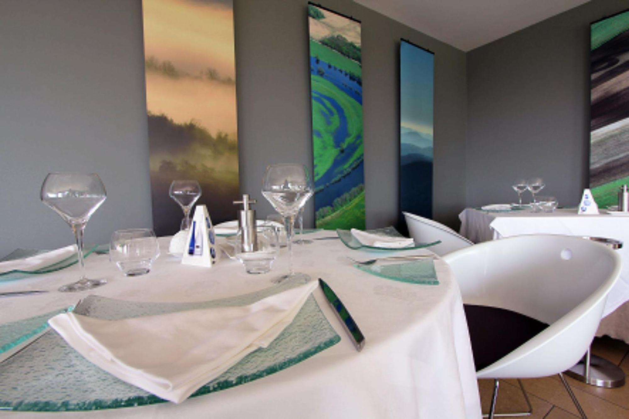 Hotel Restaurant La Montagne De Brancion Martailly-lès-Brancion 레스토랑 사진
